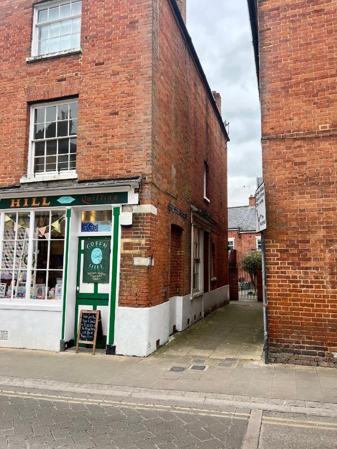 The Farthings, Romsey Apartment Exterior photo
